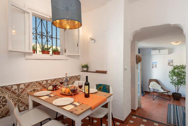 Beautiful Spanish Apartment In Торремолінос Екстер'єр фото